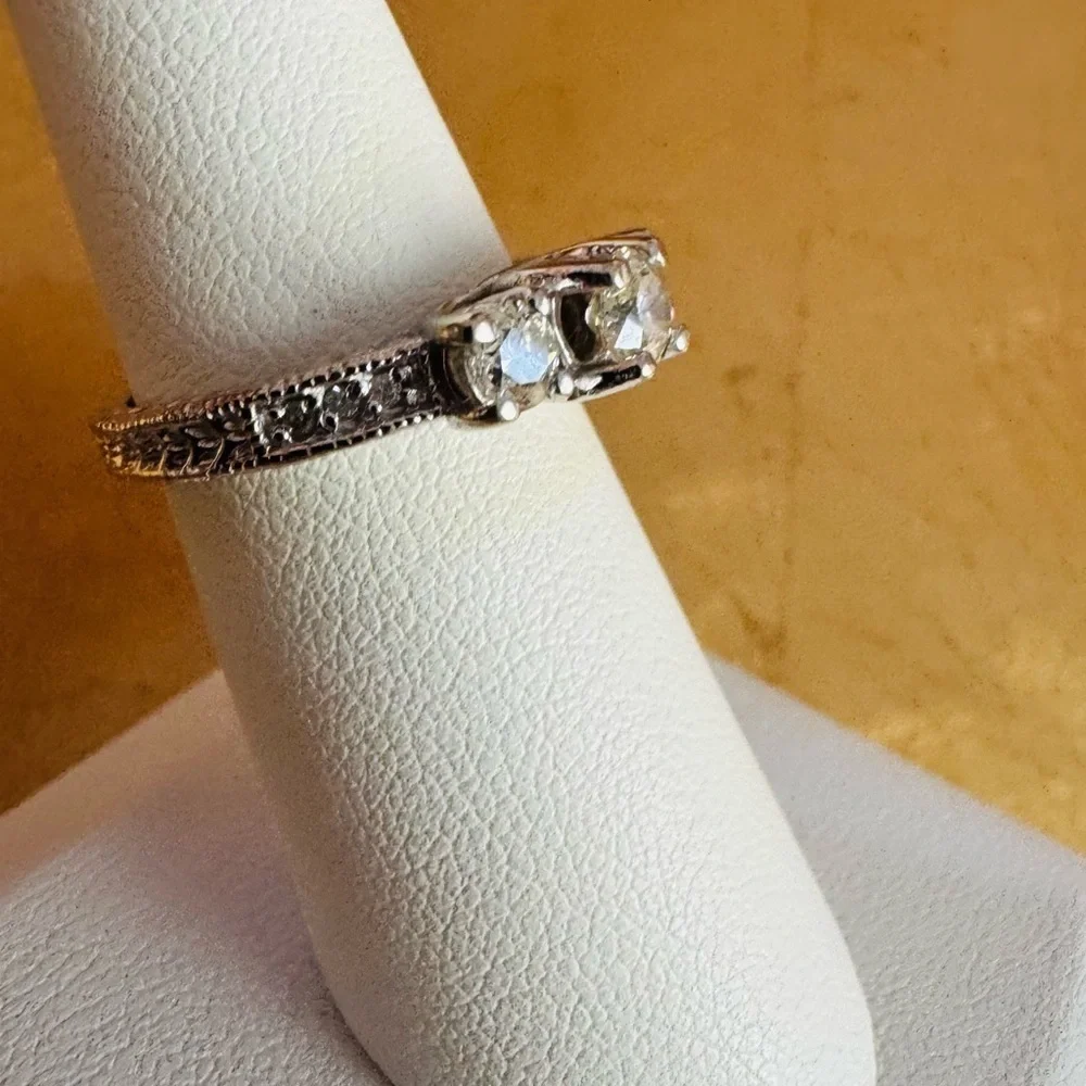 14K White Gold 3 Stone Diamond Ring Engagement Wedding Anniversary size 6.5